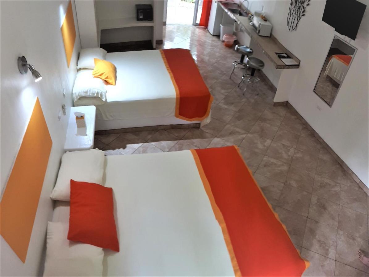 Tropical Paradise Bungalows Pital  Εξωτερικό φωτογραφία